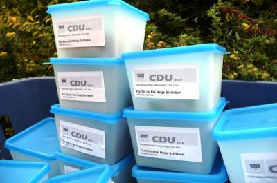 Auch in diesem Jahr organisierter der CDU-Ortsverband für alle I-Dötzchen Butterbrotdosen,... - Auch in diesem Jahr organisierter der CDU-Ortsverband für alle I-Dötzchen Butterbrotdosen,...